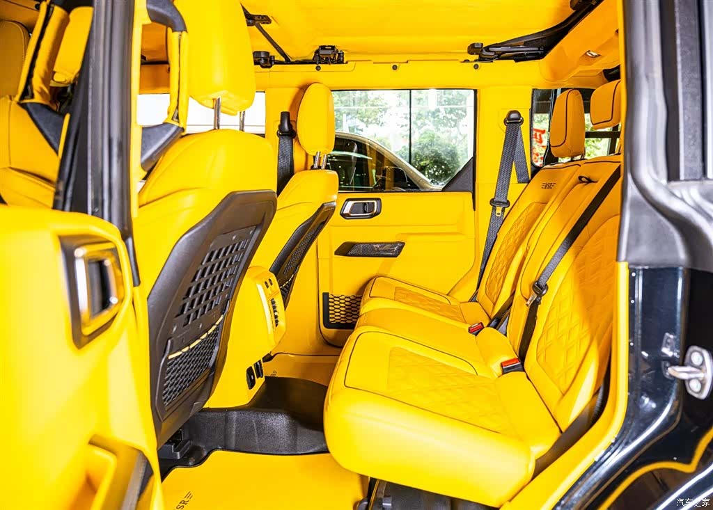 Mansory Bronco, 2025 12