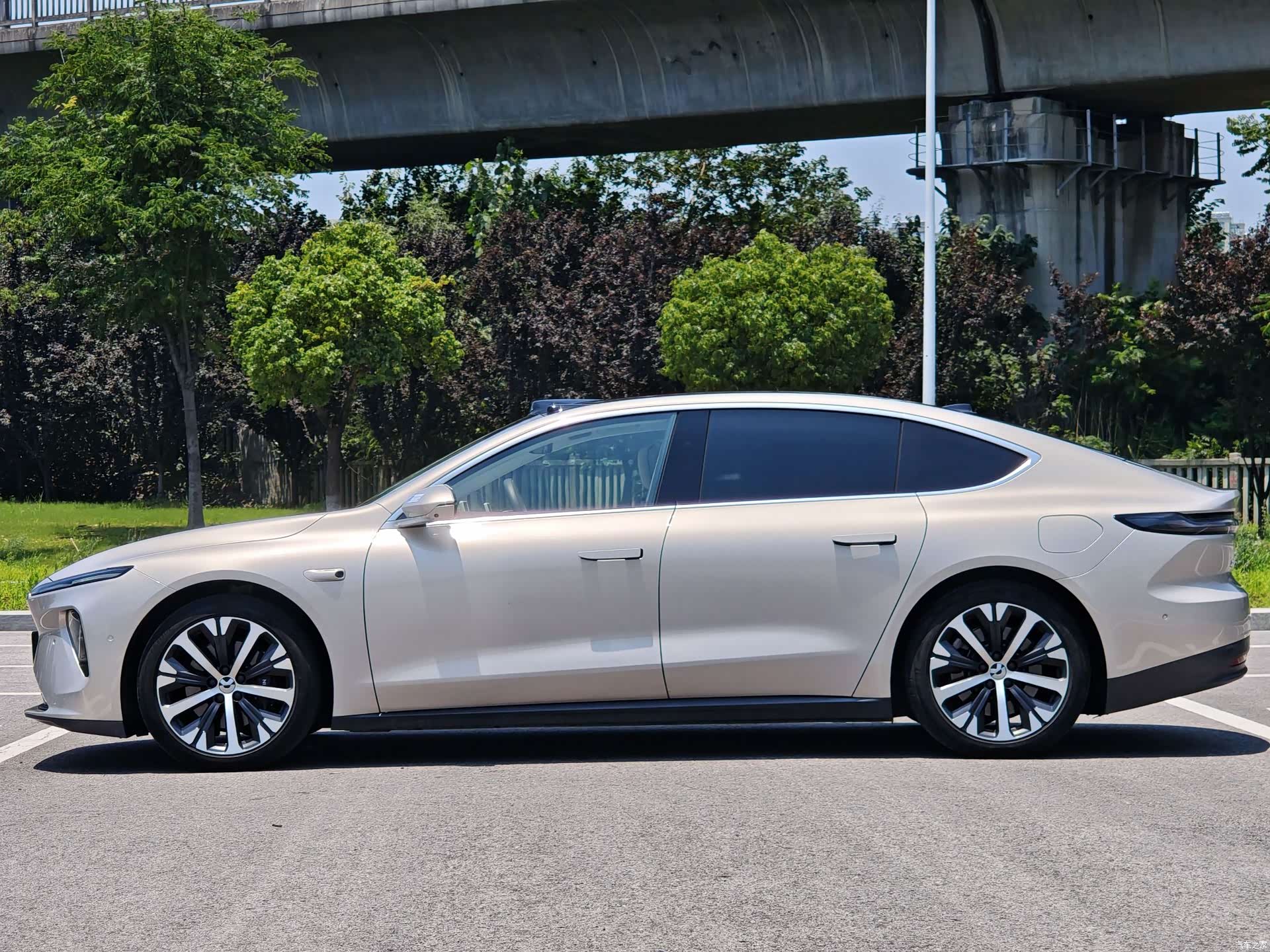 NIO ET7, 2025 10