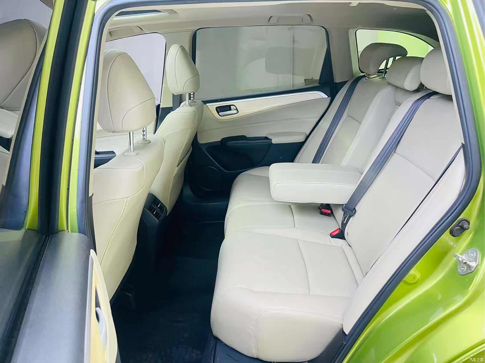 Honda Jade, 2013 6