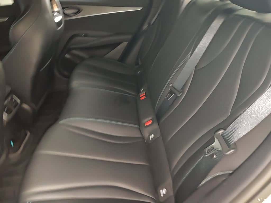 BYD Seal, 2024 17