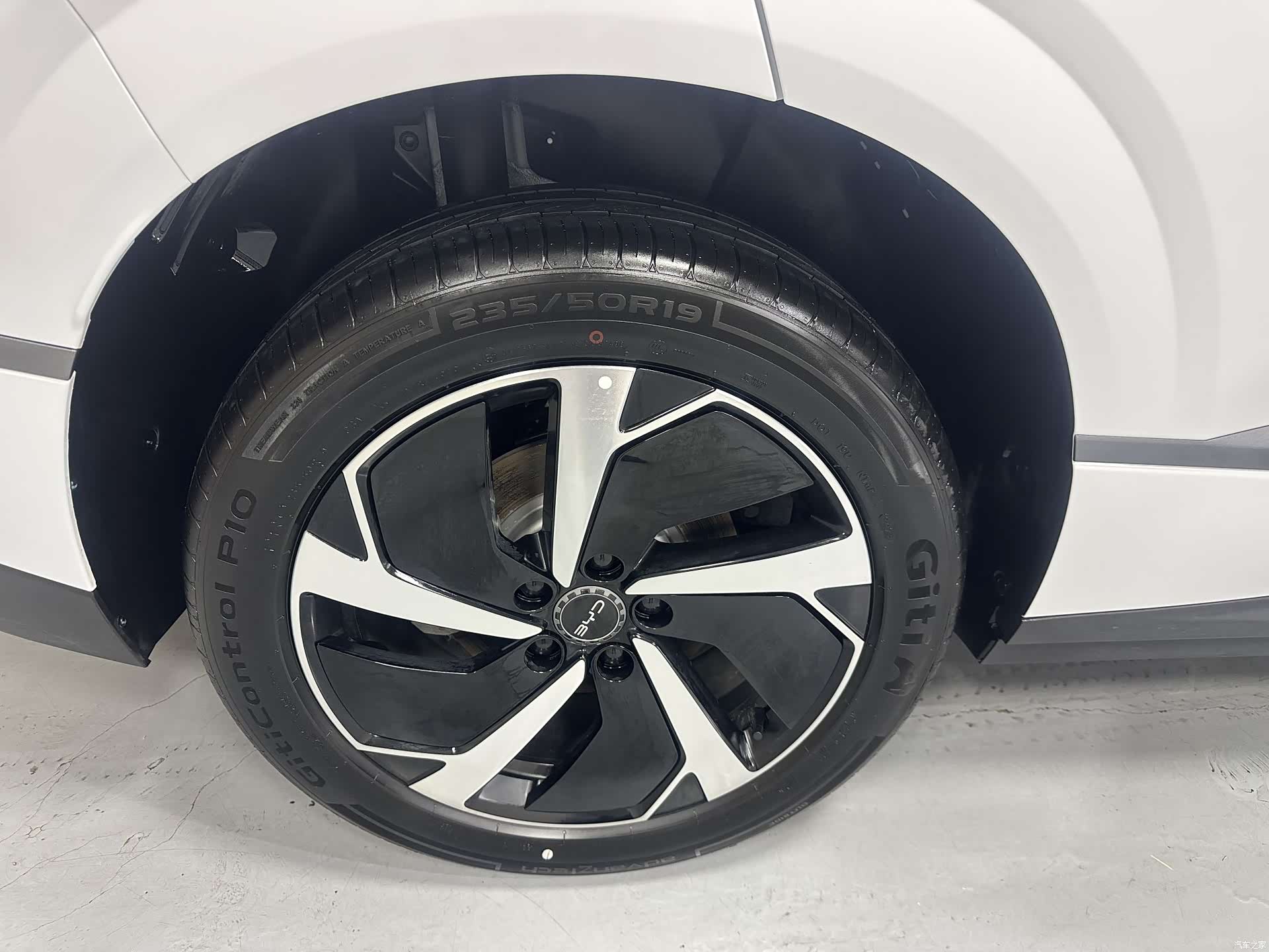 BYD HiAce, 2025 18