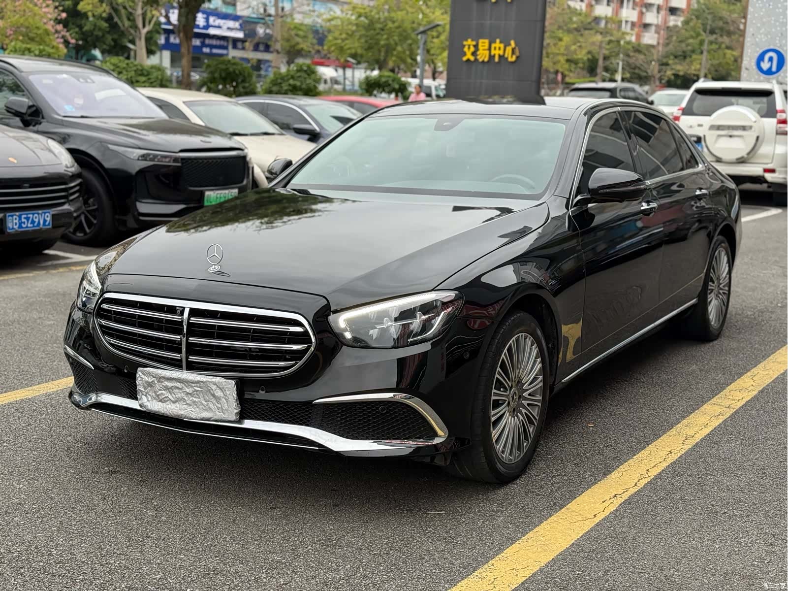 Mercedes-Benz E-Class, 2022 1