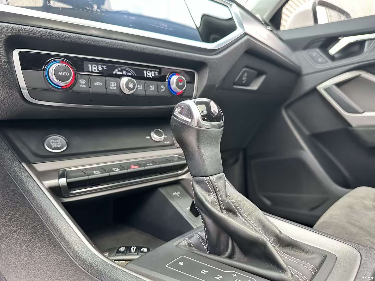 Audi Q3, 2020 8