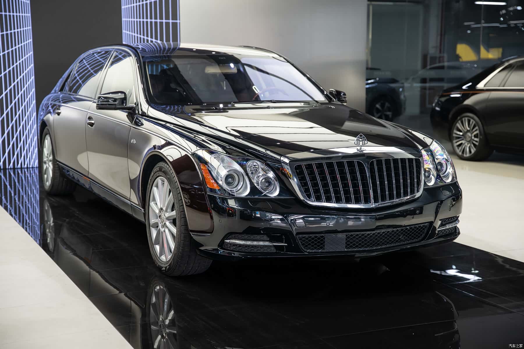 Maybach 62, 2011 3
