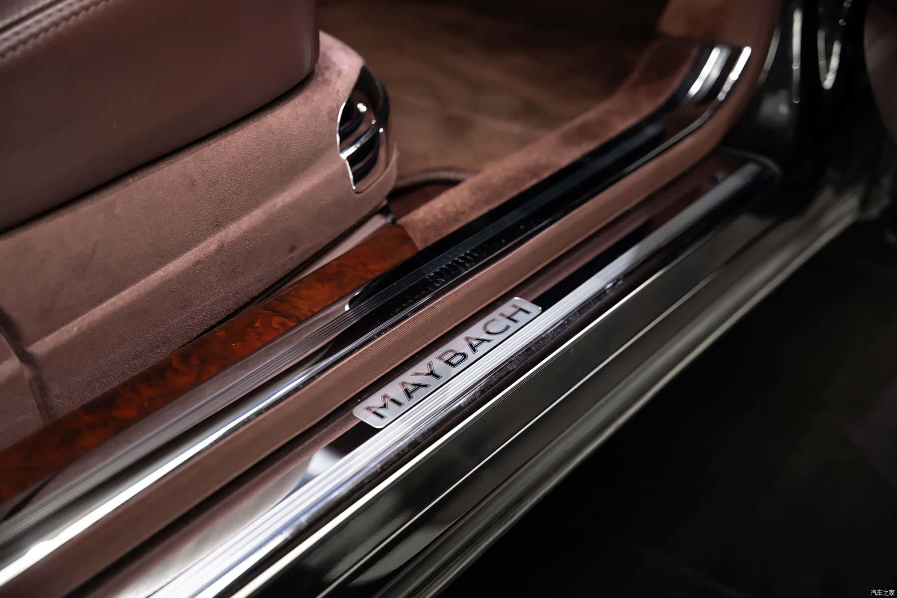 Maybach 62, 2011 6