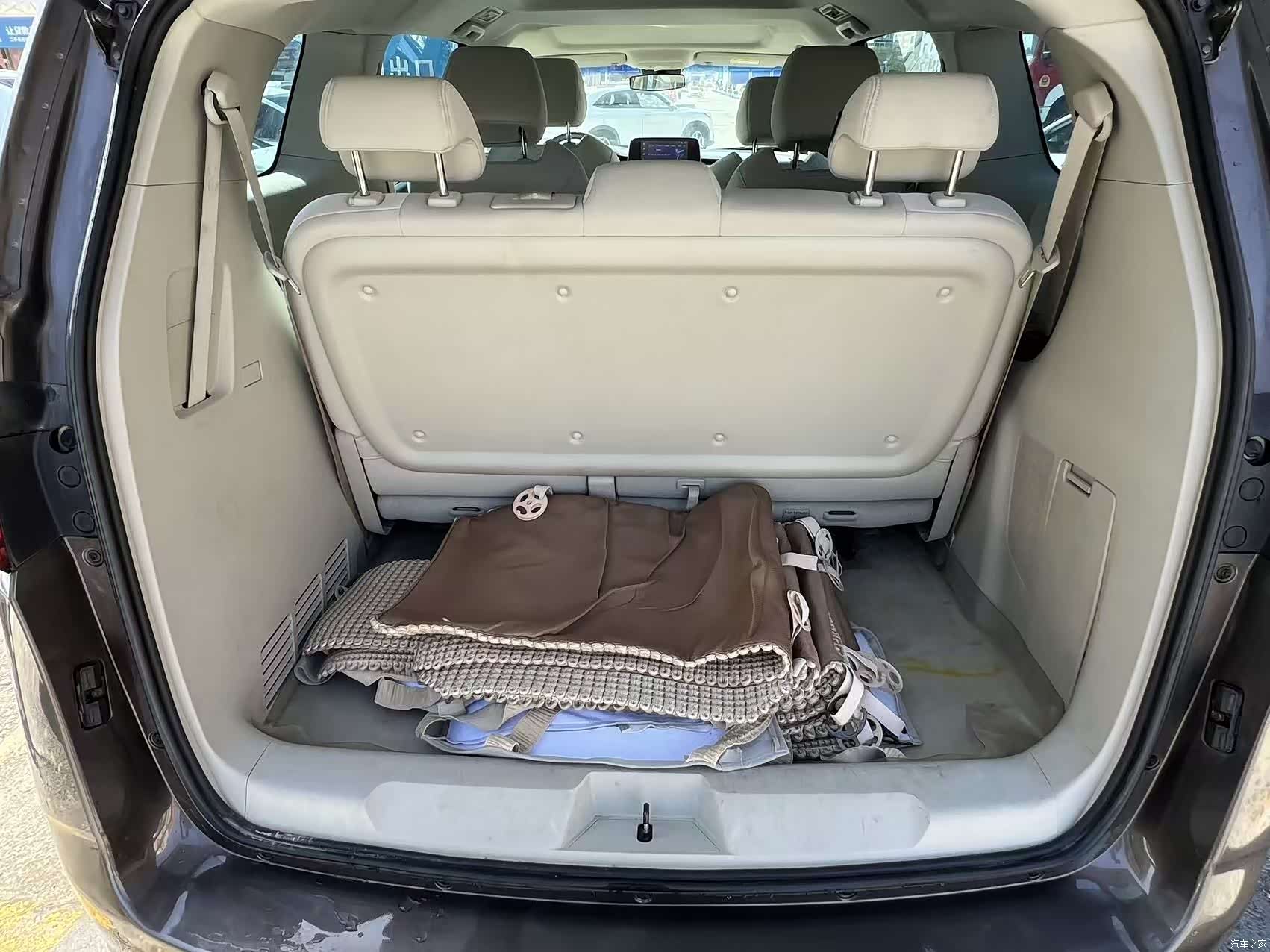 Buick GL8, 2022 18