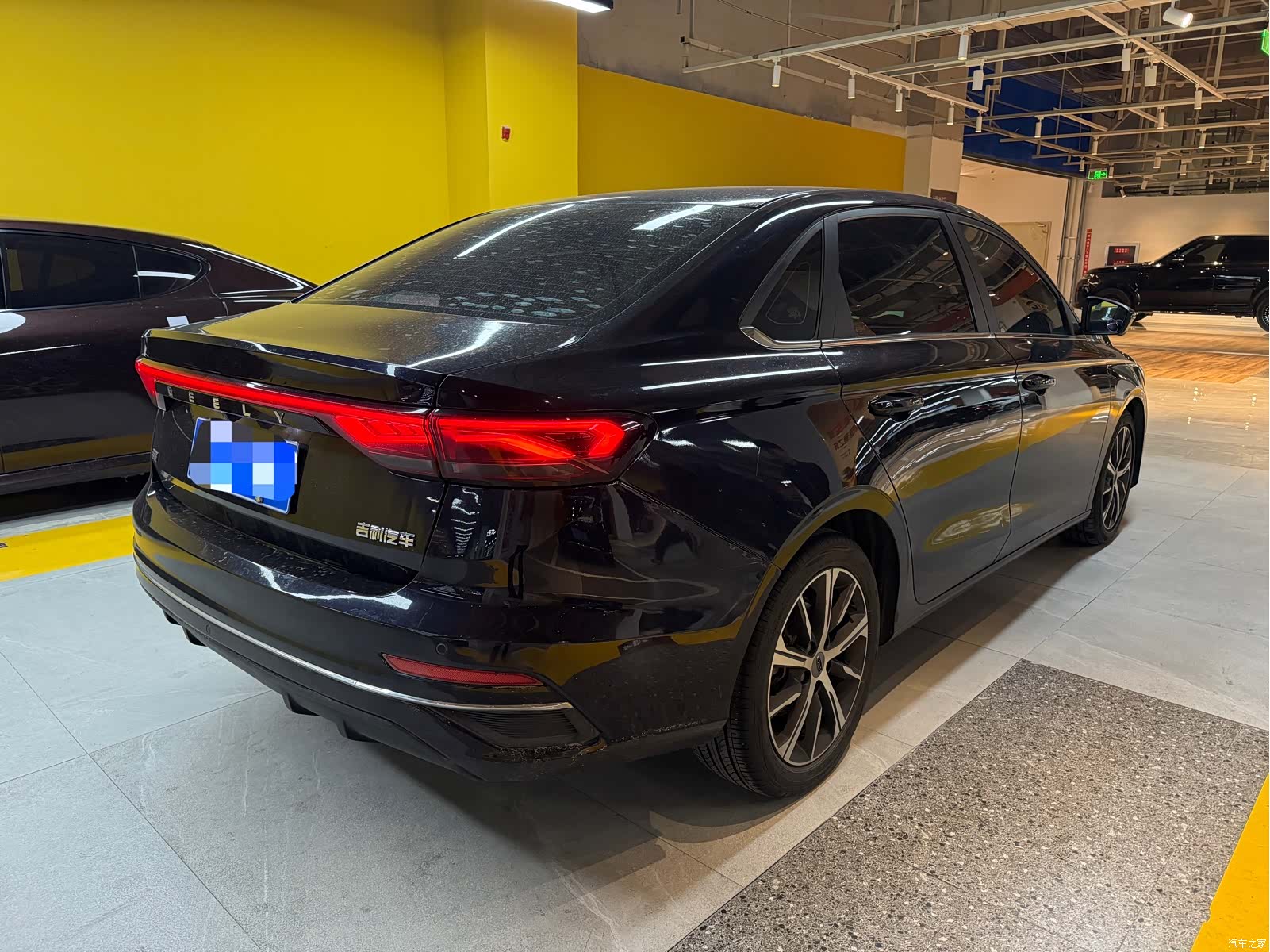Geely Emgrand, 2021 15