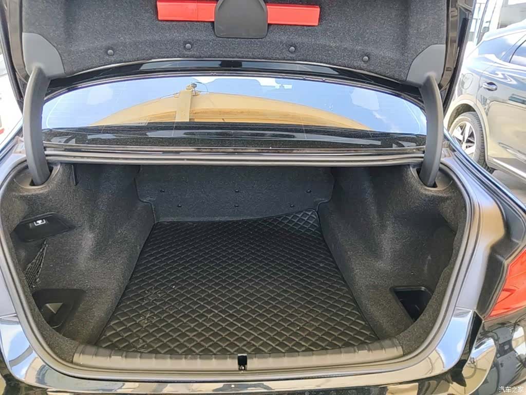 BMW 5 Series, 2017 19