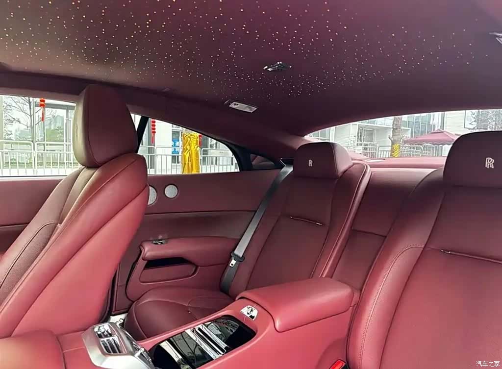 Rolls-Royce Wraith, 2018 9