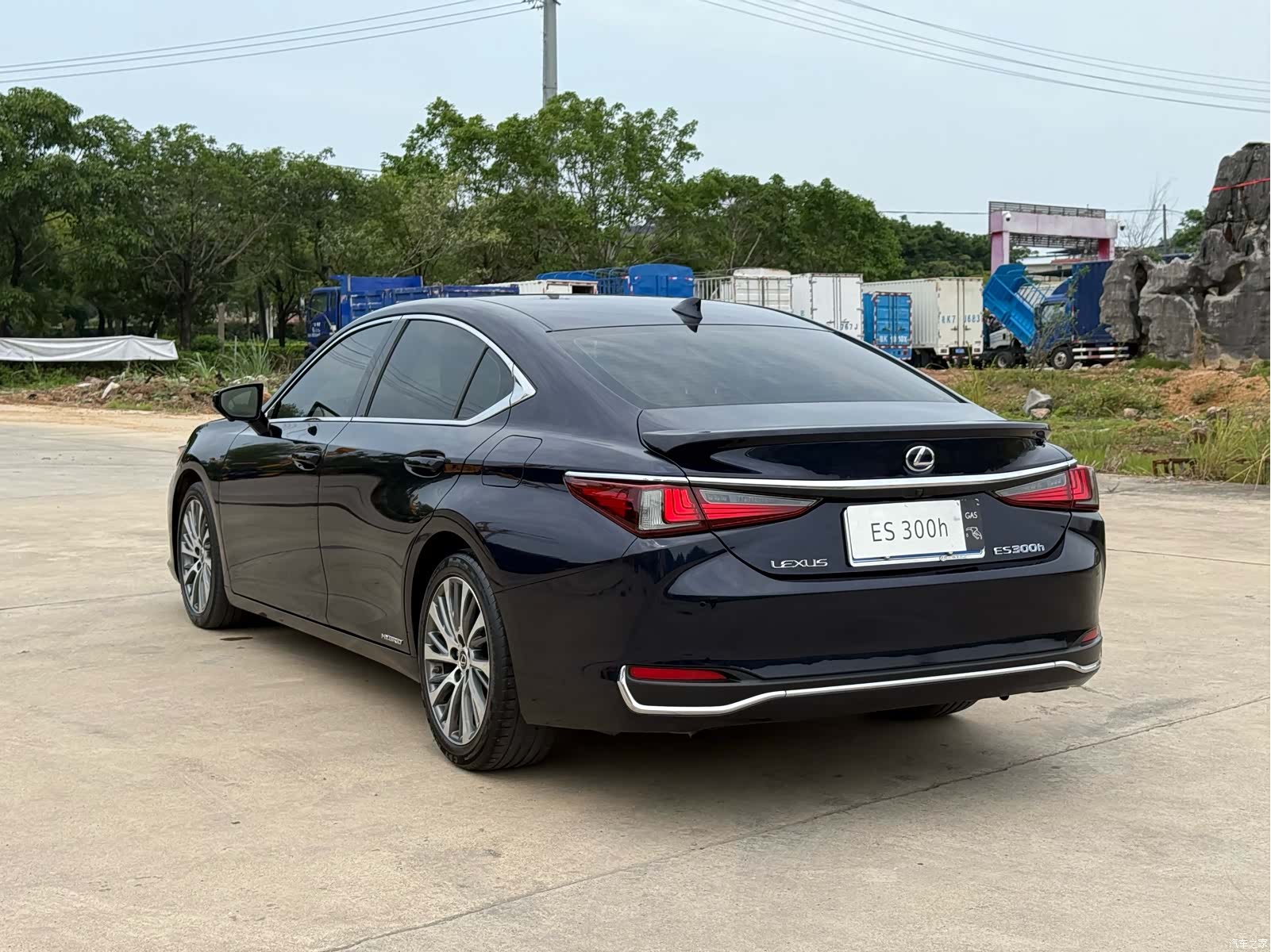 Lexus ES, 2021 7