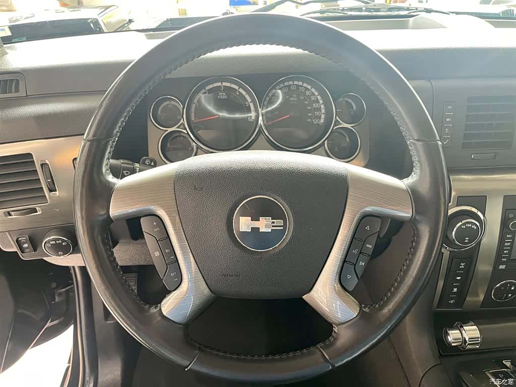 Hummer H2, 2007 13