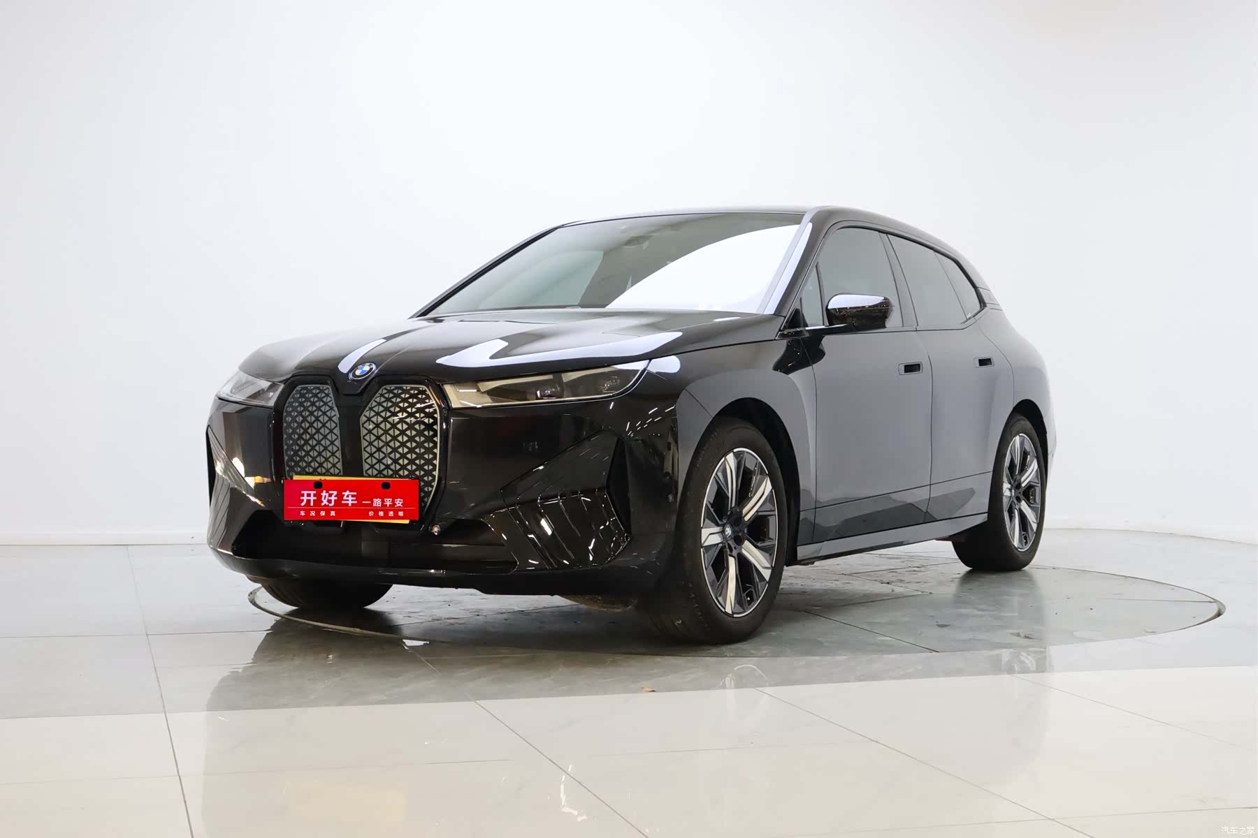 BMW iX, 2023 1