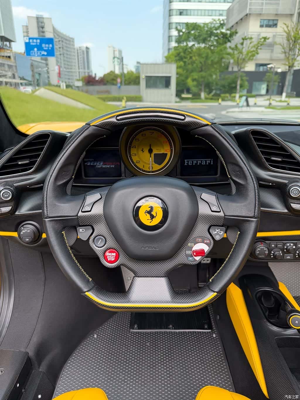 Ferrari 488, 2019 14
