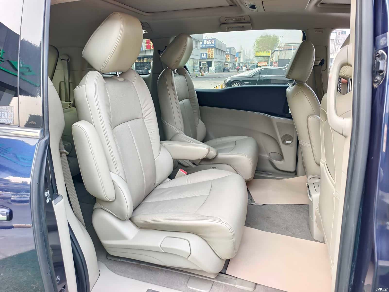 Buick GL8, 2016 13