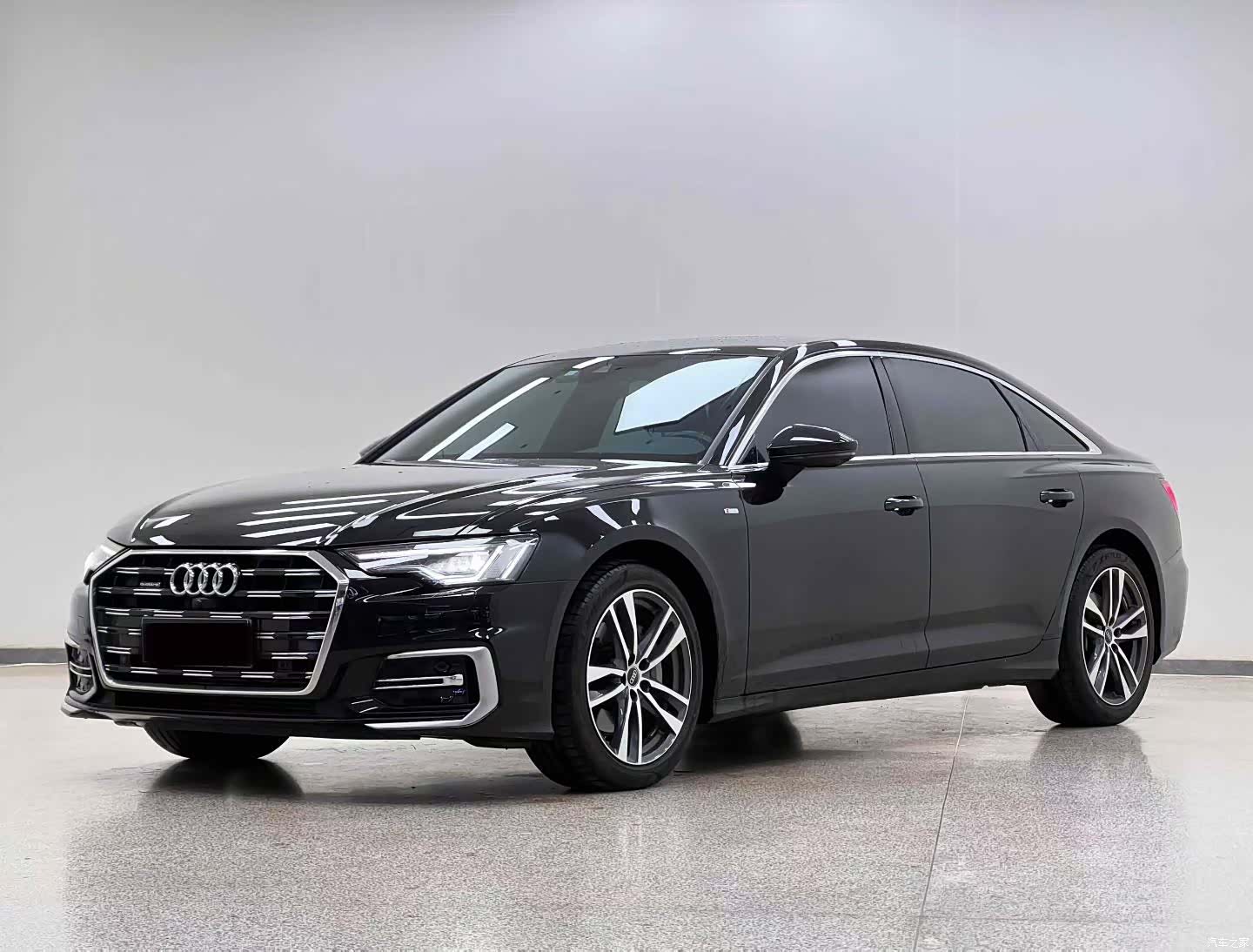 Audi A6L, 2025 1