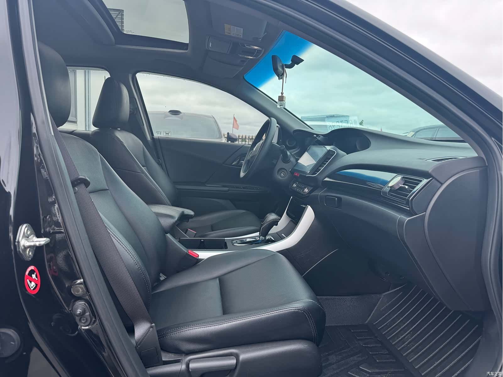 Honda Accord, 2017 9