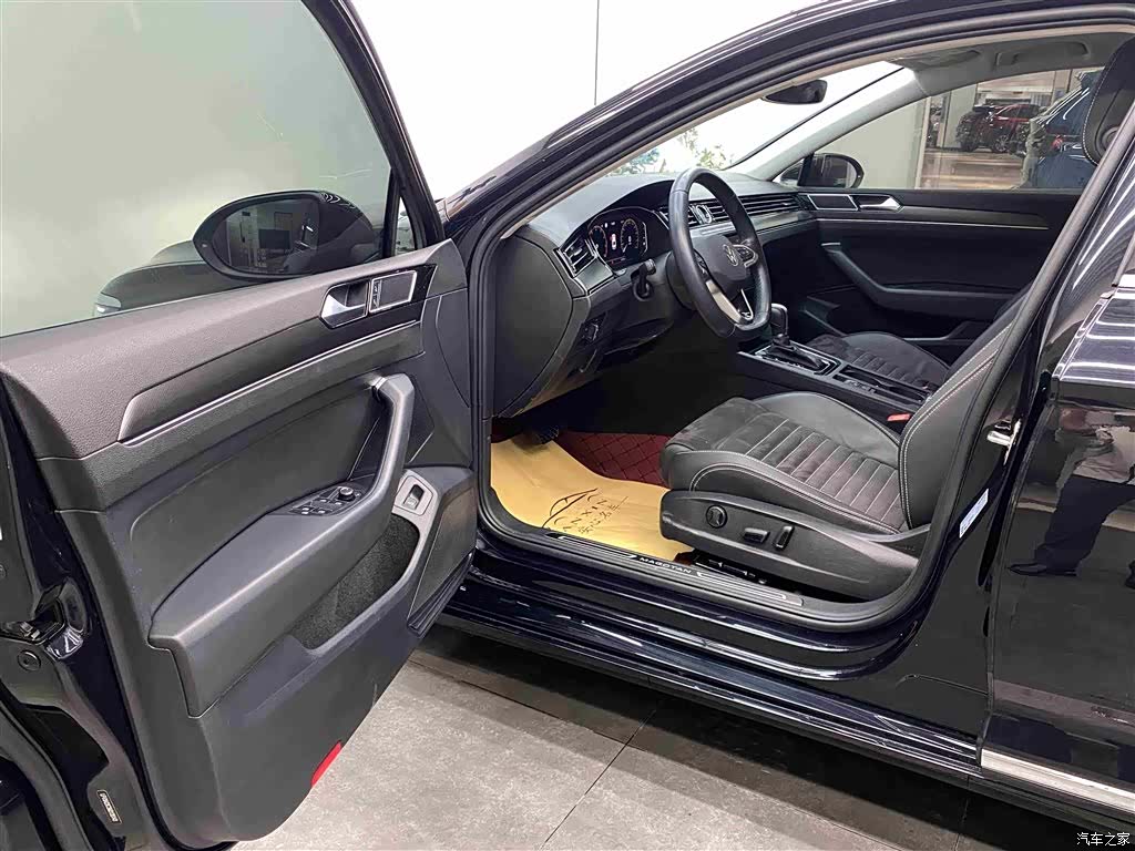 Volkswagen Magotan, 2022 4