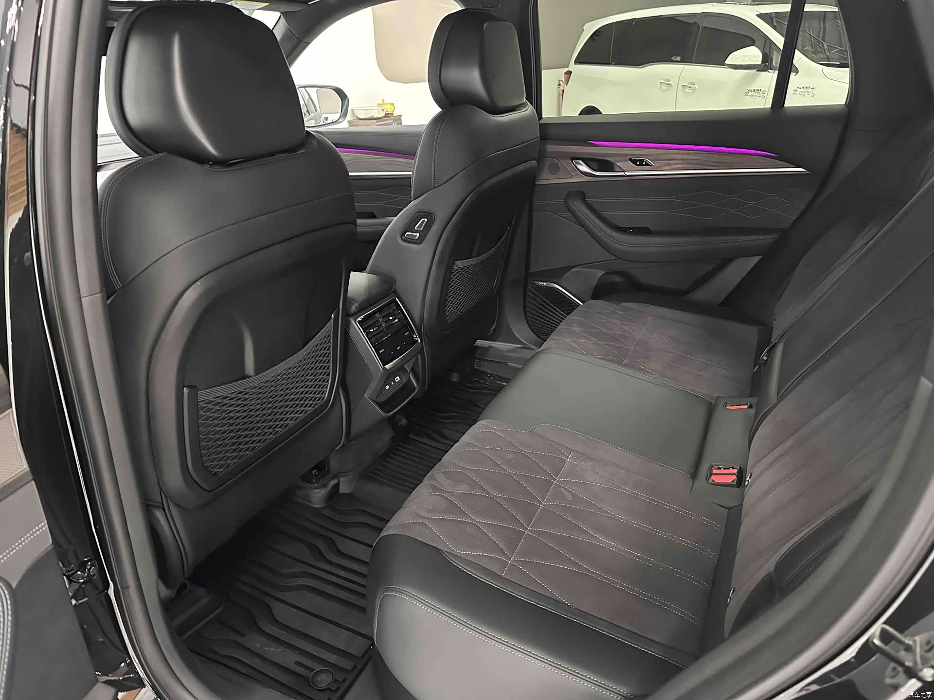 Geely Xingyue L, 2025 11