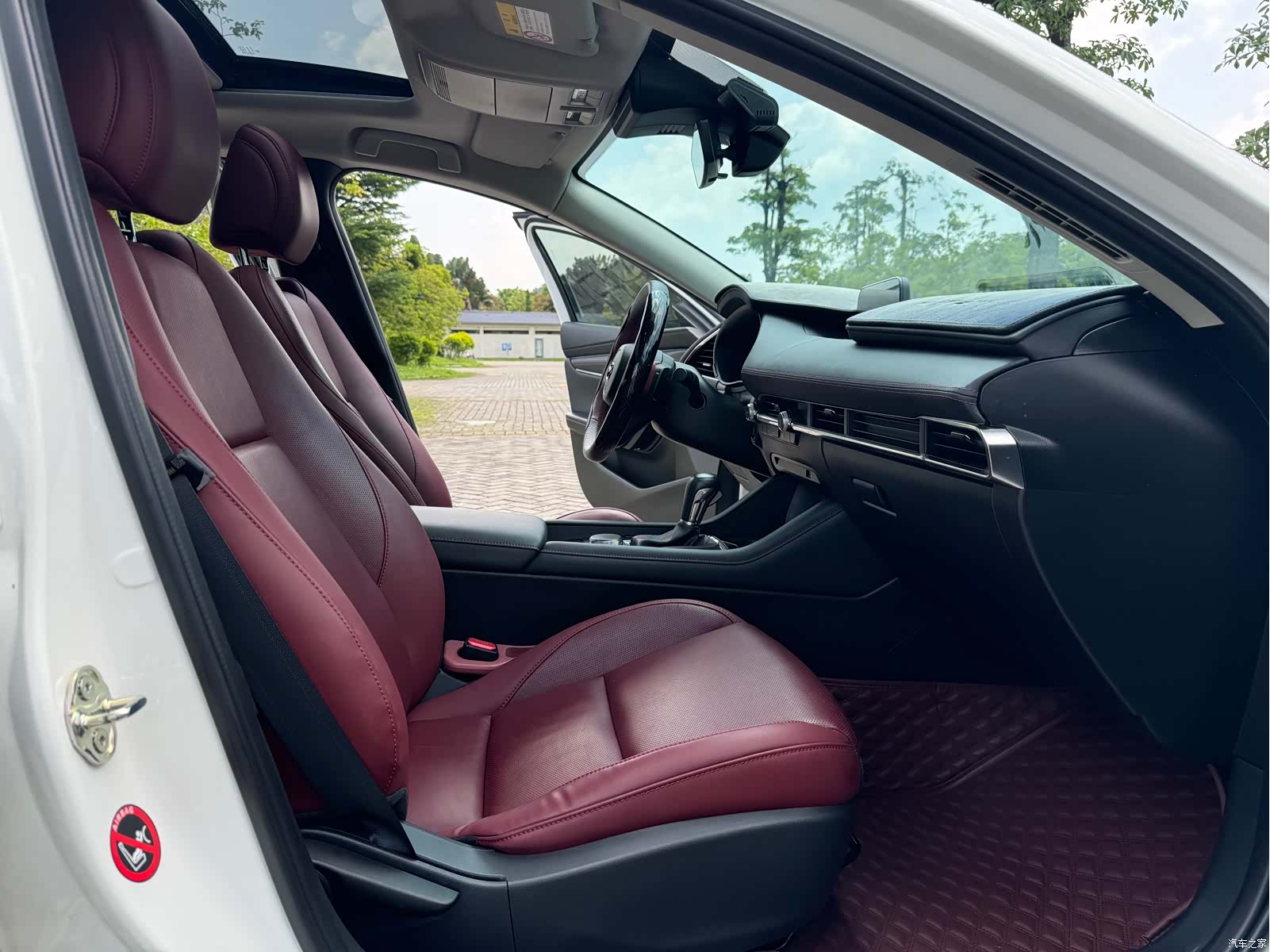 Mazda Mazda3, 2024 все фото