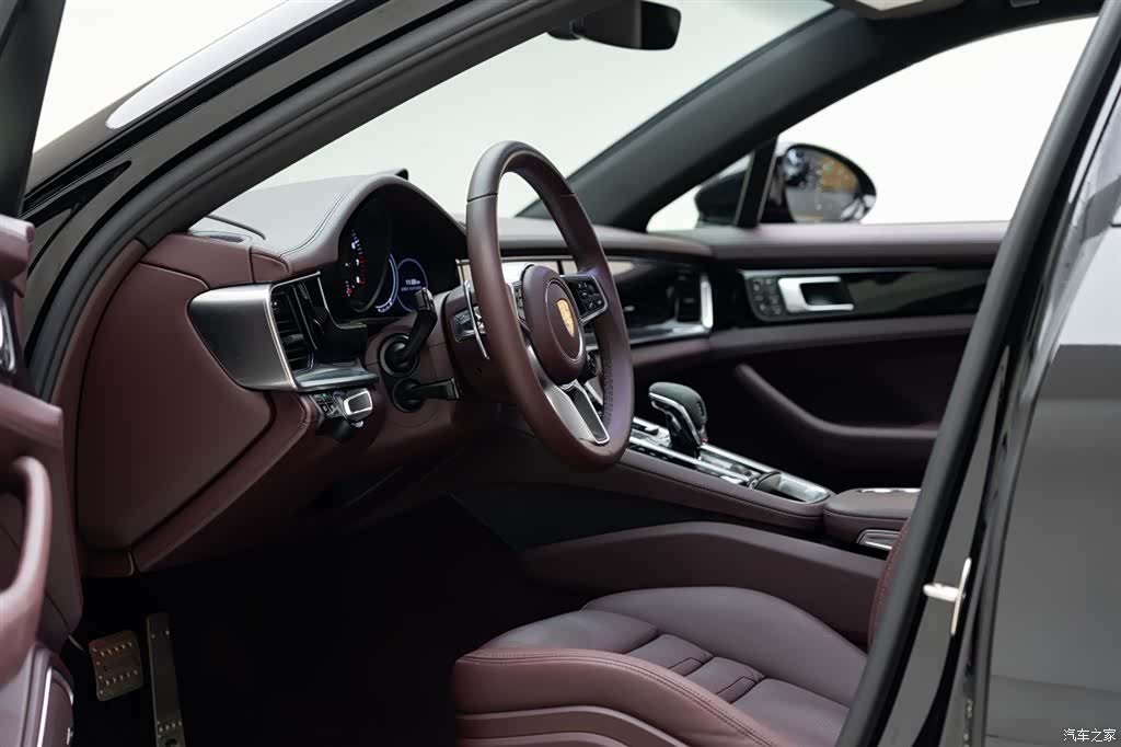 Porsche Panamera, 2018 9