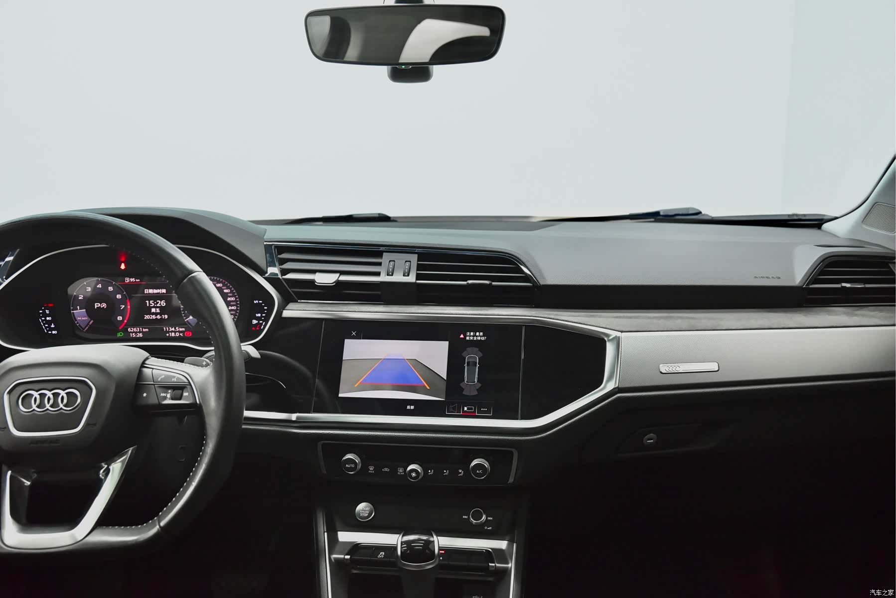 Audi Q3, 2019 12
