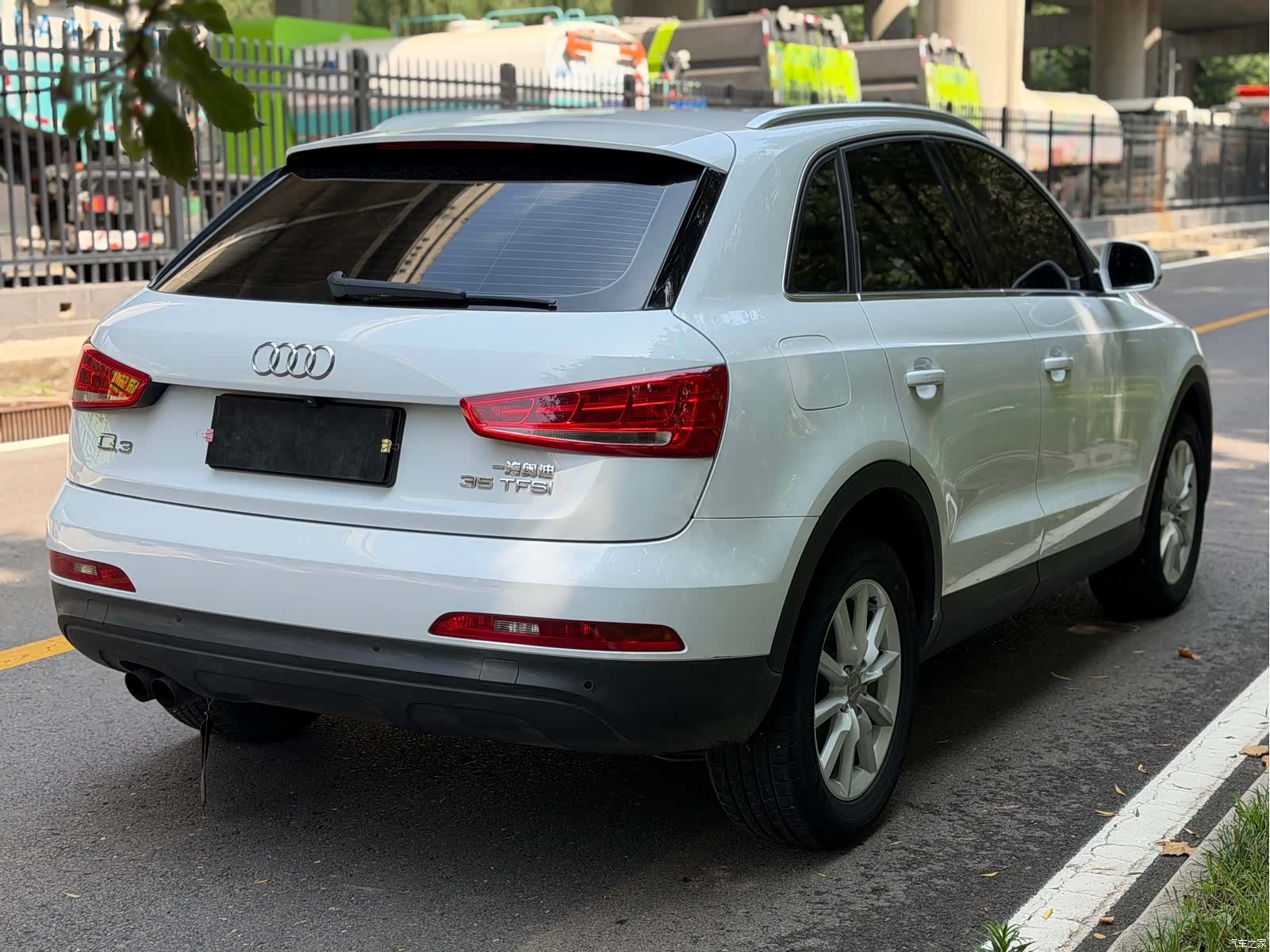 Audi Q3, 2014 11