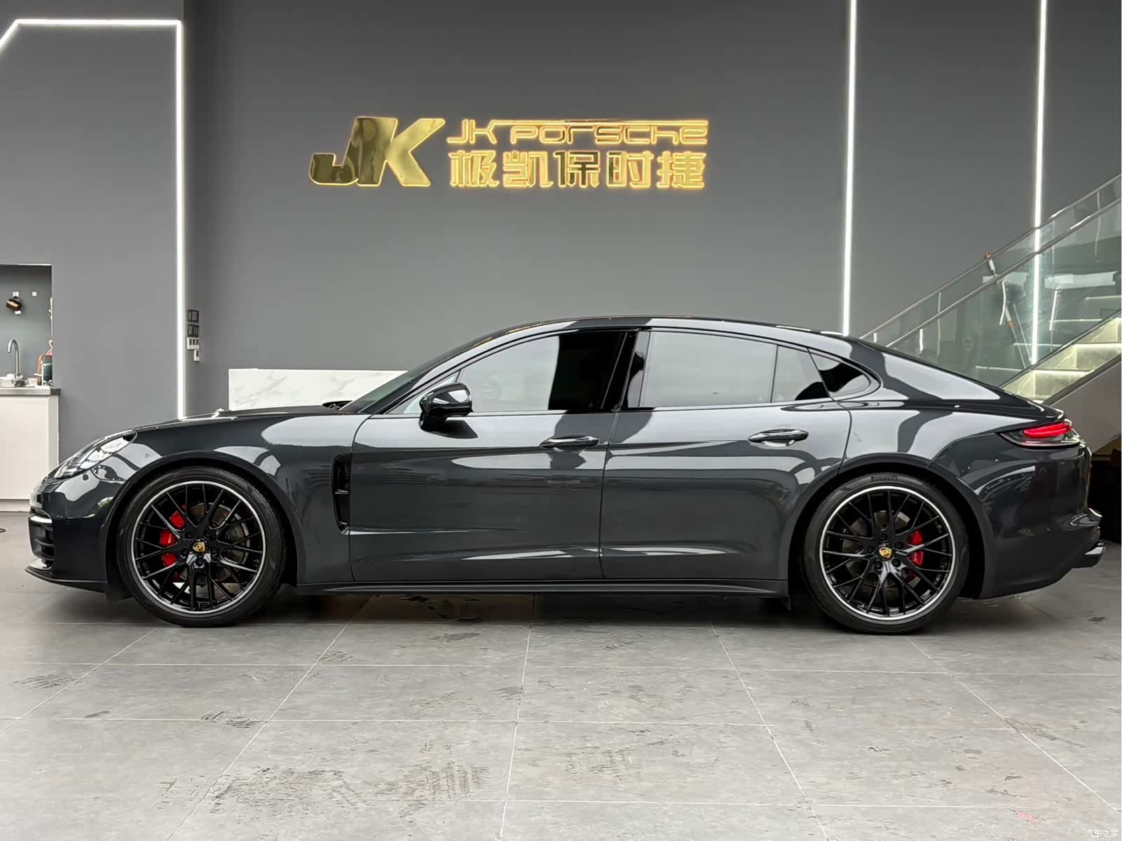 Porsche Panamera, 2021 3