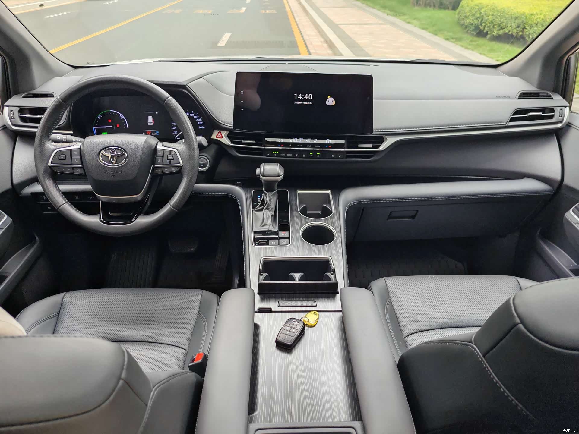 Toyota Sienna, 2024 14