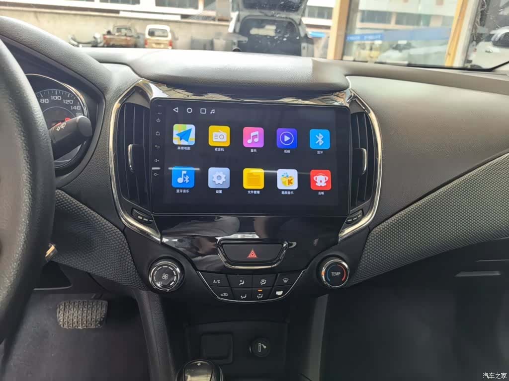 Chevrolet 320, 2018 10