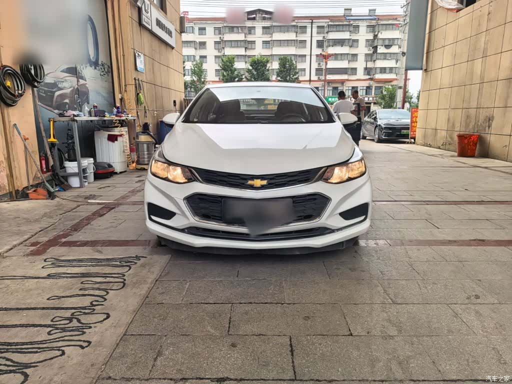 Chevrolet 320, 2018 3