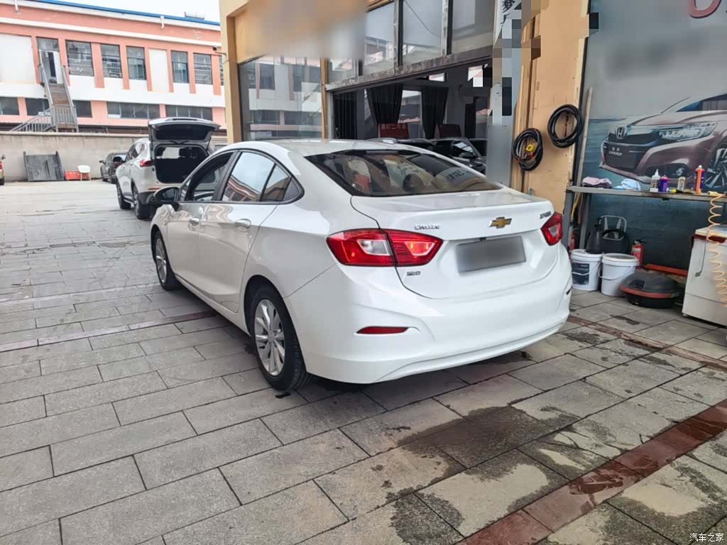 Chevrolet 320, 2018 все фото