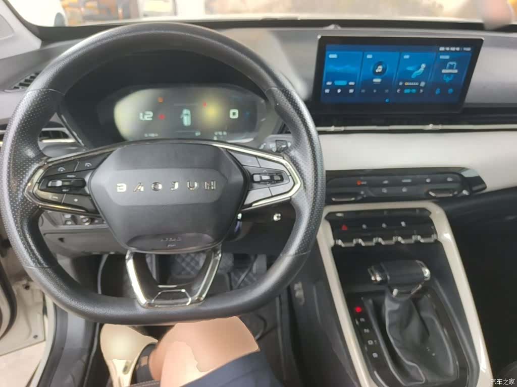 Wuling RS-3, 2022 10