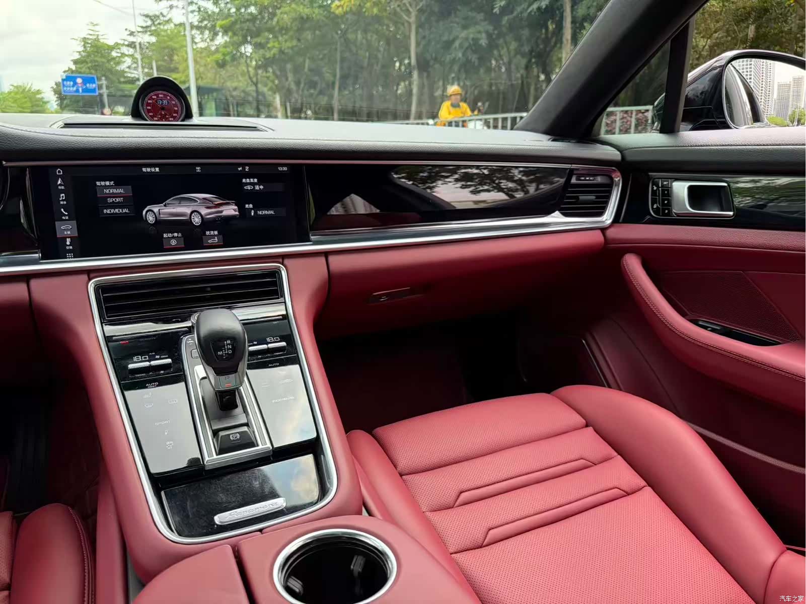 Porsche Panamera, 2018 9
