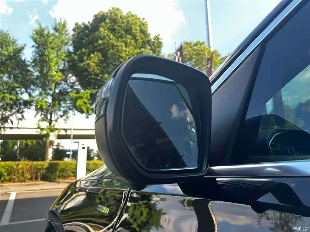 Mercedes-Benz GLE, 2023 11