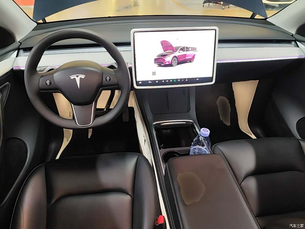 Tesla Model Y, 2024 10