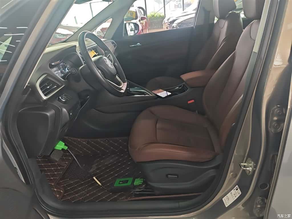Buick GL6, 2018 15