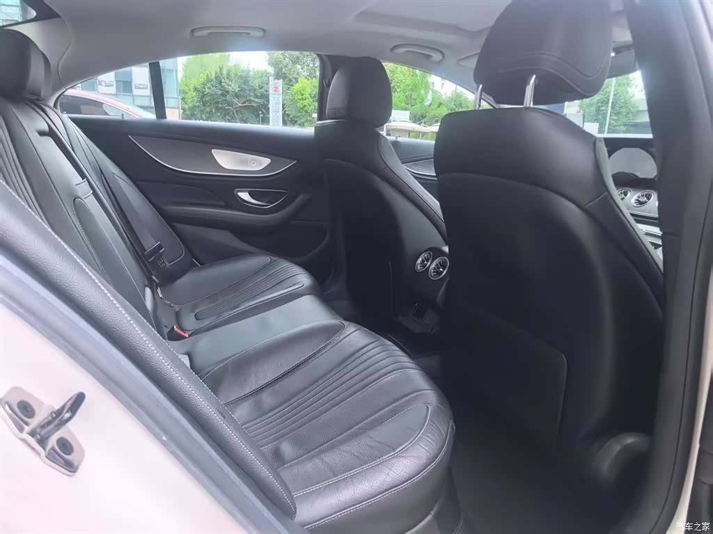 Mercedes-Benz CLS, 2021 16