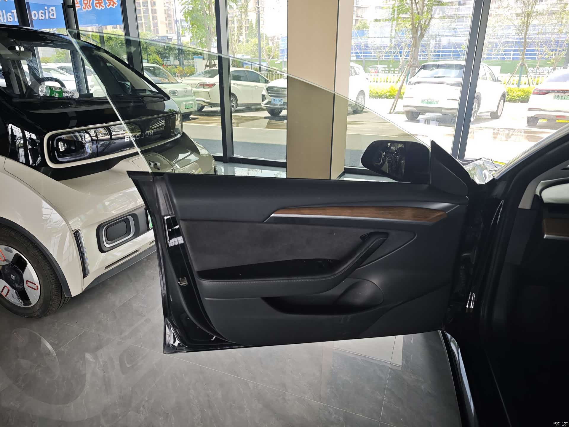 Tesla Model 3, 2021 13