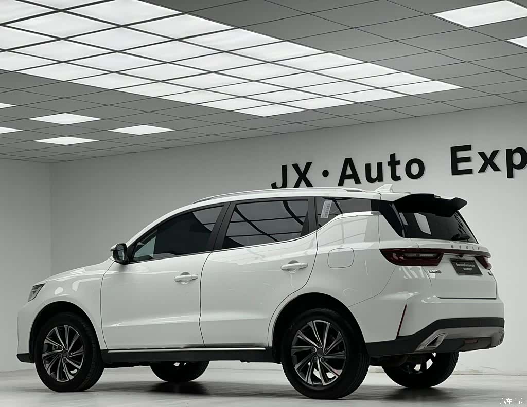 Geely X6, 2022 6