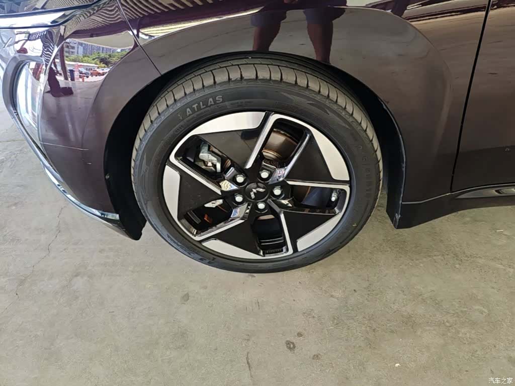 Wuling Starlight, 2023 23
