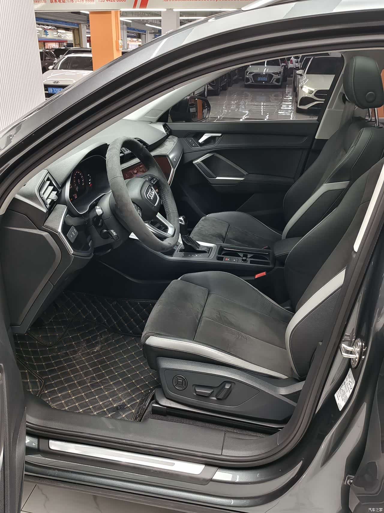 Audi Q3, 2022 11