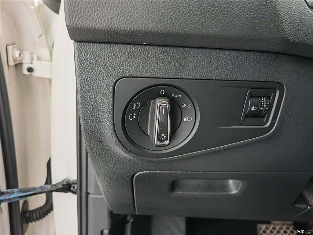 Volkswagen Tiguan L, 2018 21