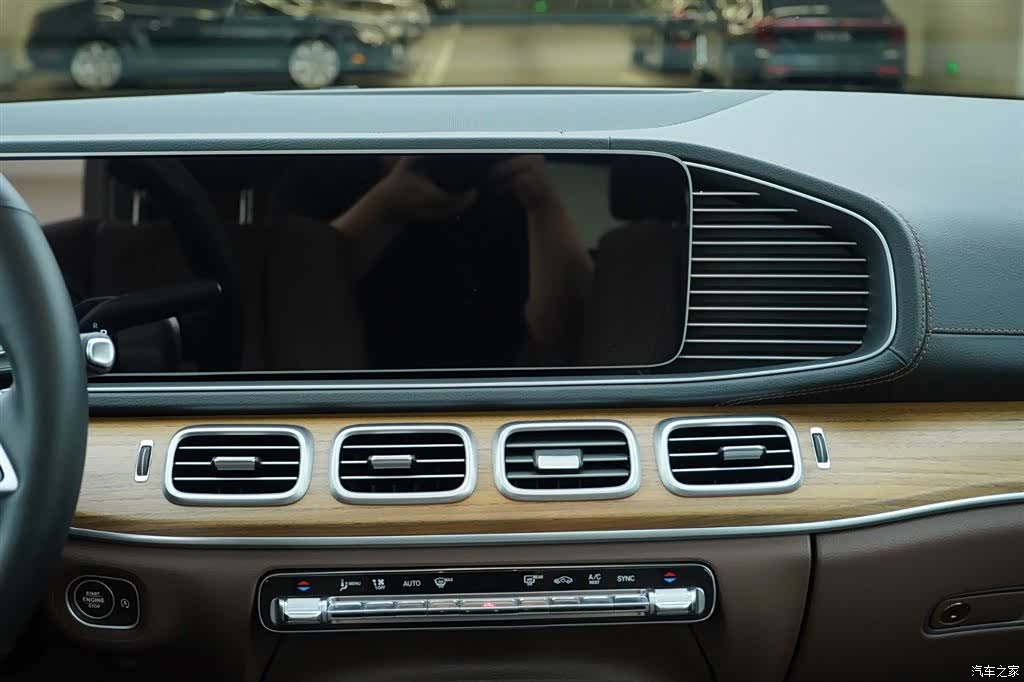 Mercedes-Benz GLE, 2023 18