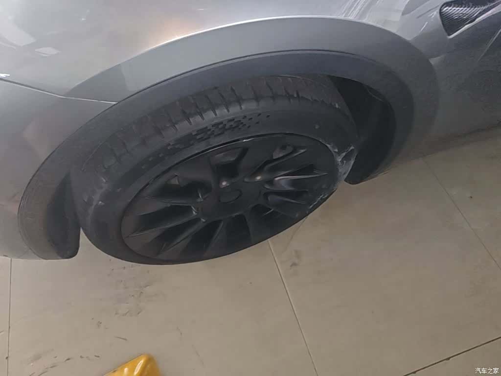 Tesla Model Y, 2022 23
