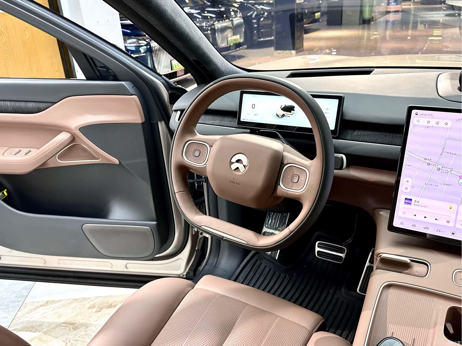 NIO ES8, 2023 12