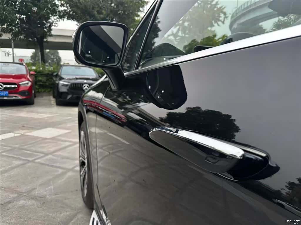 Mercedes-Benz EQE, 2025 10