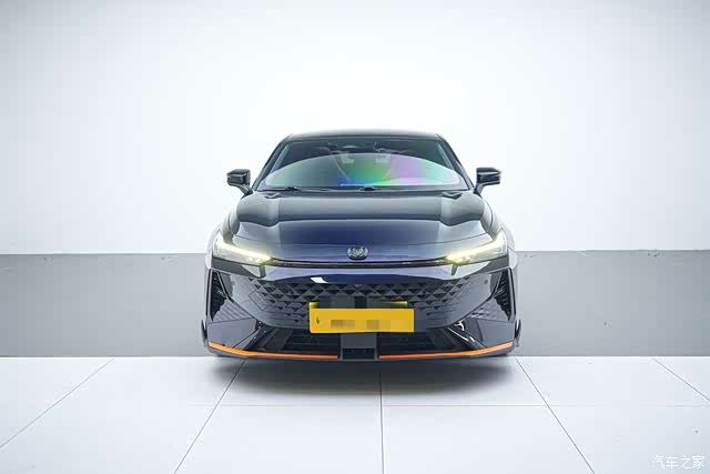 Changan UNI-V, 2024 1