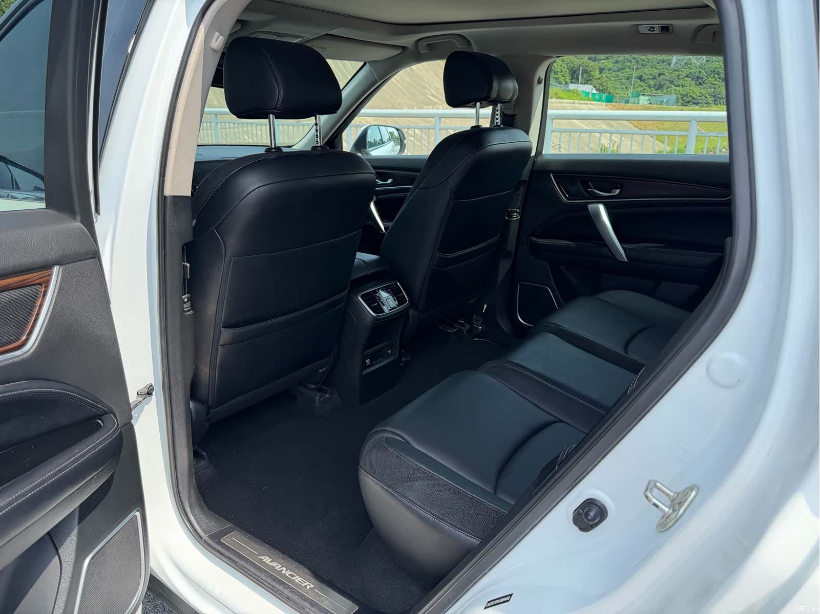 Honda Avancier, 2018 все фото