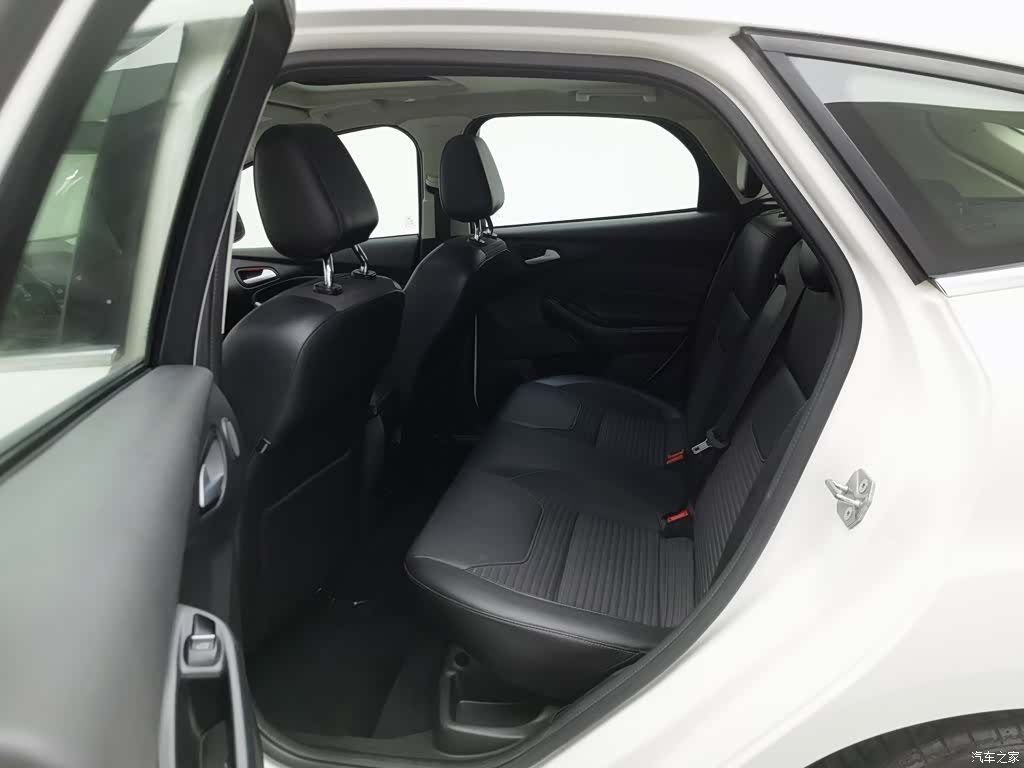 Ford Focus, 2016 15