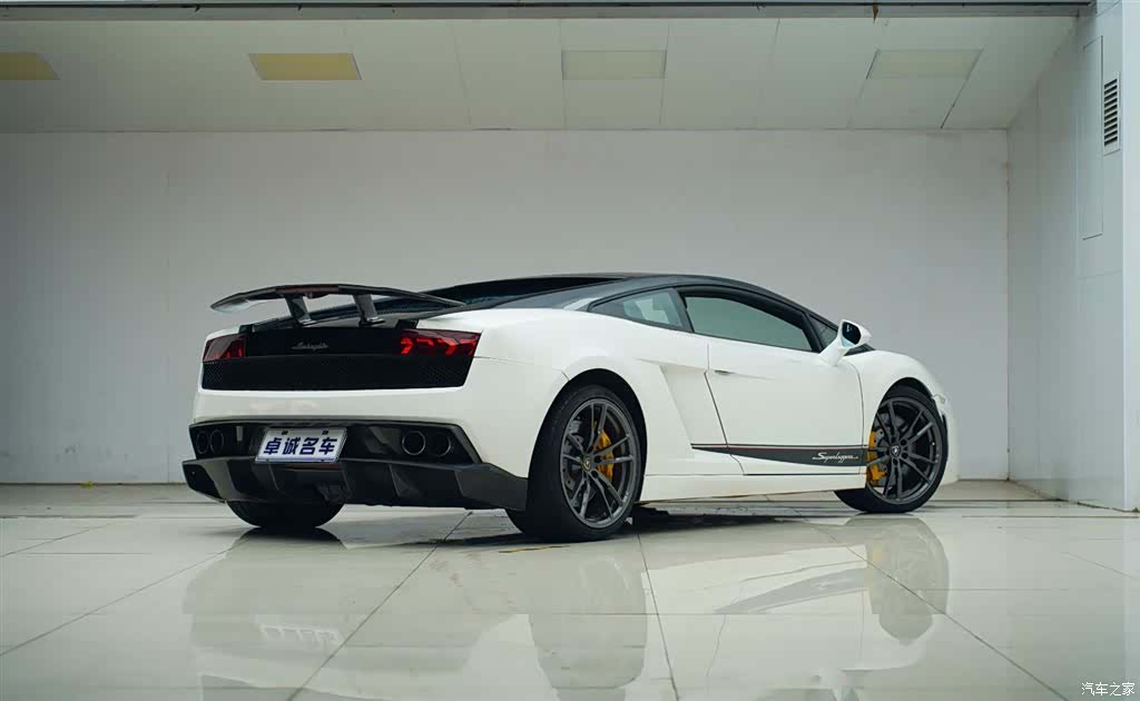 Lamborghini Gallardo, 2013 11